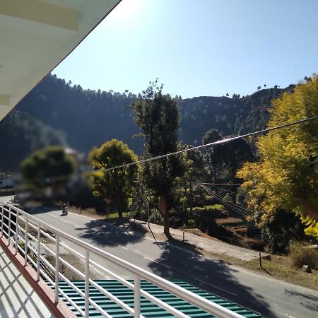 Hotel Vikram Palace Barkot エクステリア 写真