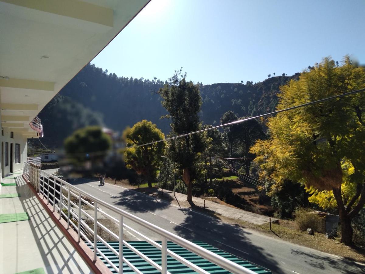 Hotel Vikram Palace Barkot エクステリア 写真
