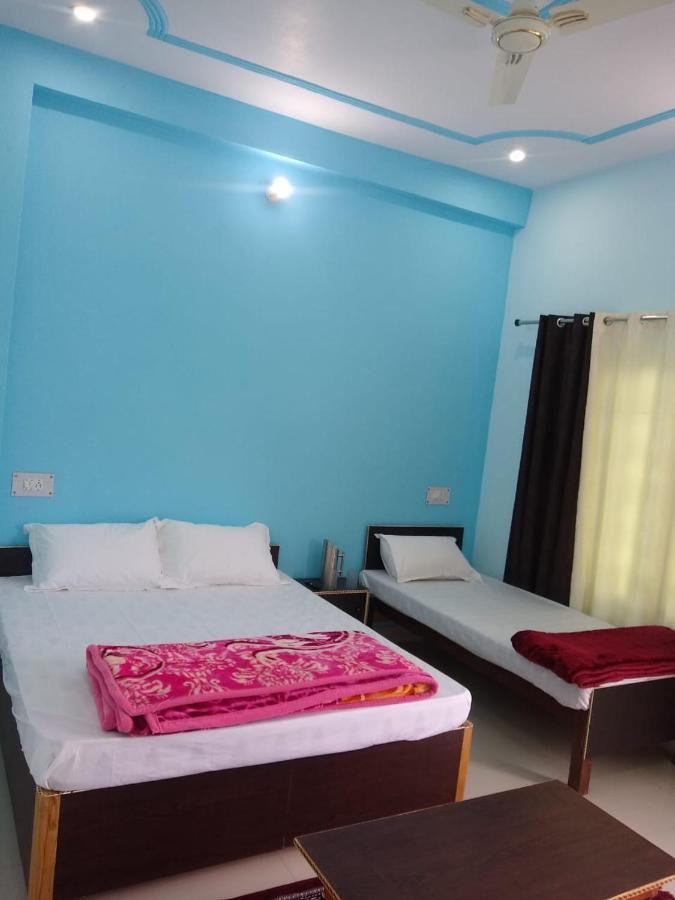 Hotel Vikram Palace Barkot エクステリア 写真